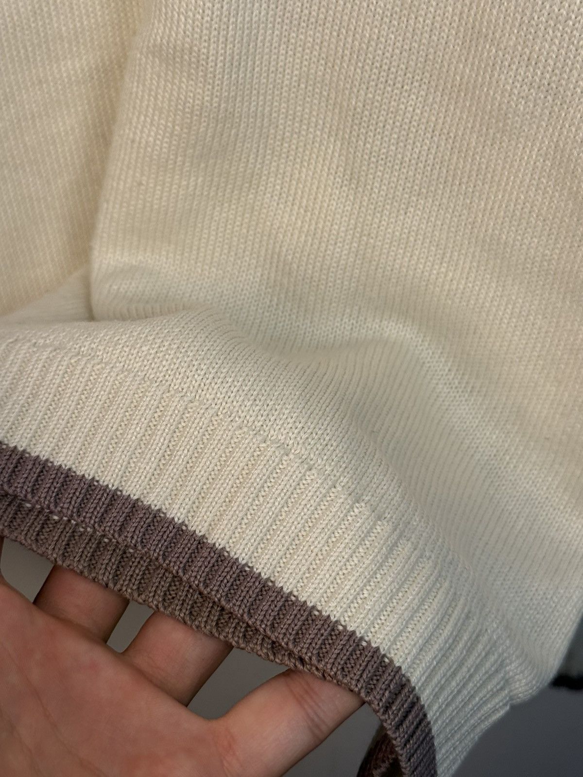 Yves Saint Laurent Beige YSL Sweater Big Logo Lightweight Size US M / EU 48-50 / 2 - 14 Thumbnail