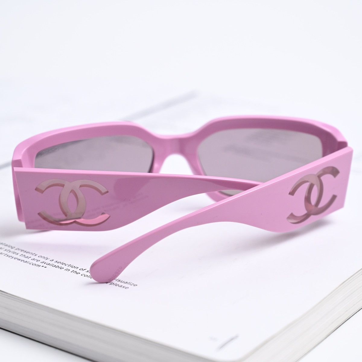Chanel CHANEL 0CH5526 SUNGLASSES Size ONE SIZE - 9 Thumbnail