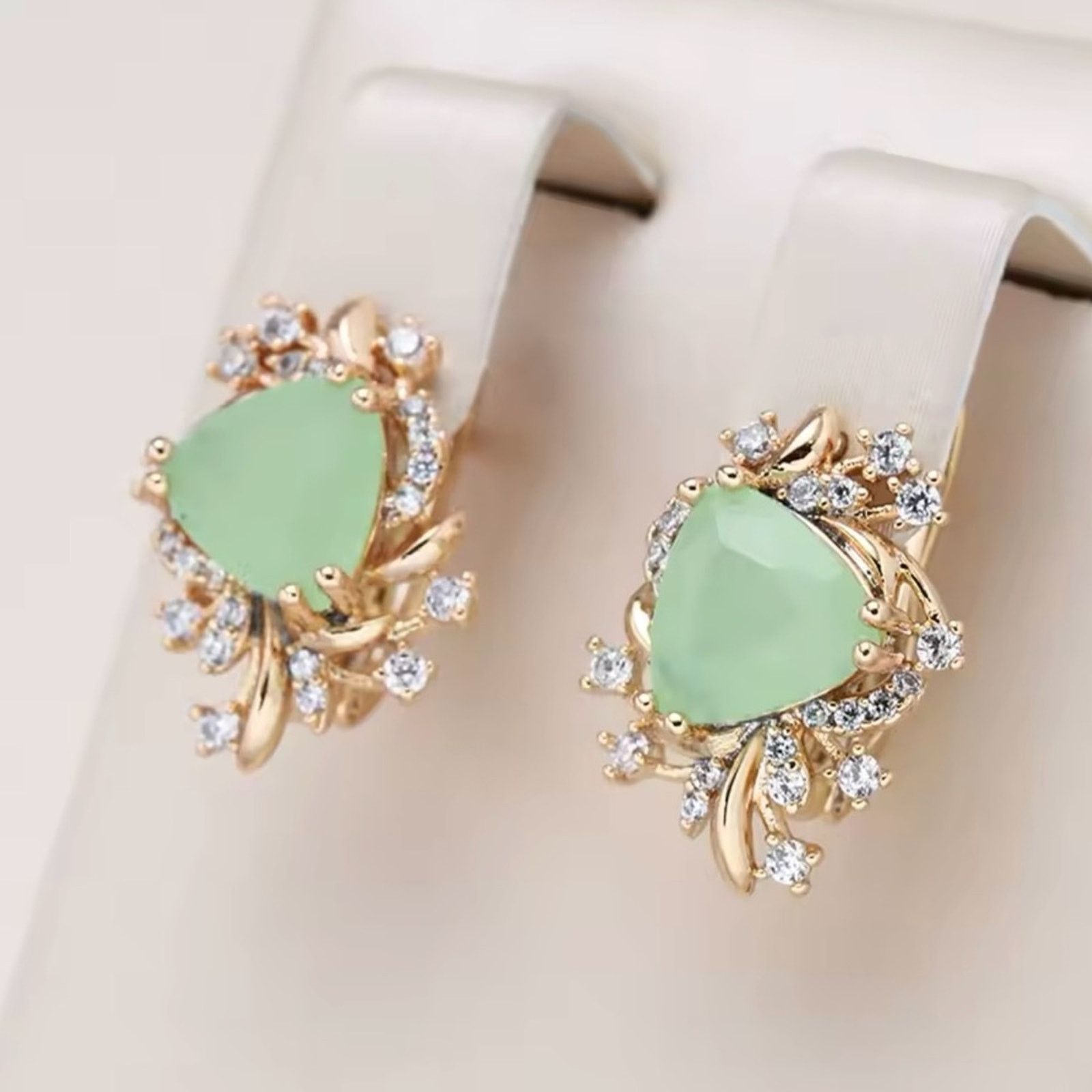 Other 585 Rose Gold Color Green Natural Zircon Drop Earrings Size ONE SIZE - 1 Thumbnail