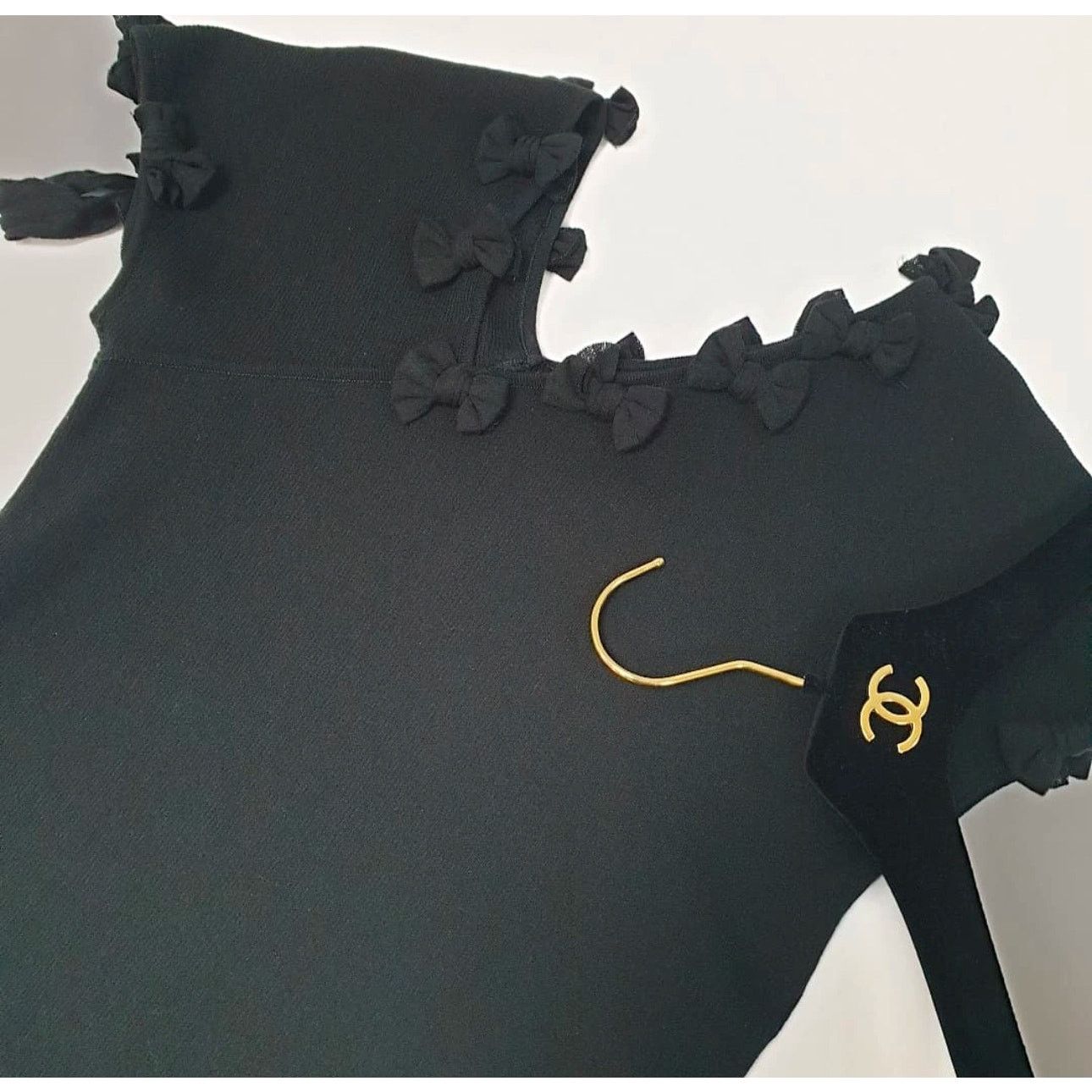 Chanel CHANEL Black Bows CC Logo Sweater Top Knit Sz.40 Size M / US 6-8 / IT 42-44 - 6 Thumbnail