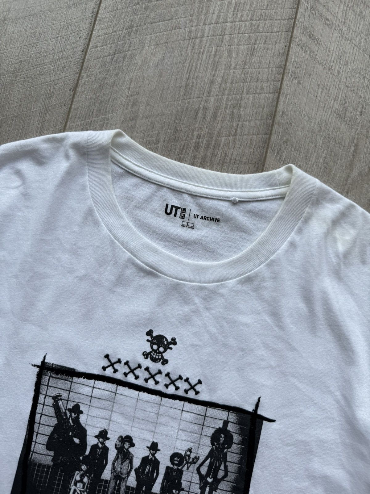 One Piece One piece Uniqlo The King of pirates Anime Tee Size US L / EU 52-54 / 3 - 3 Thumbnail