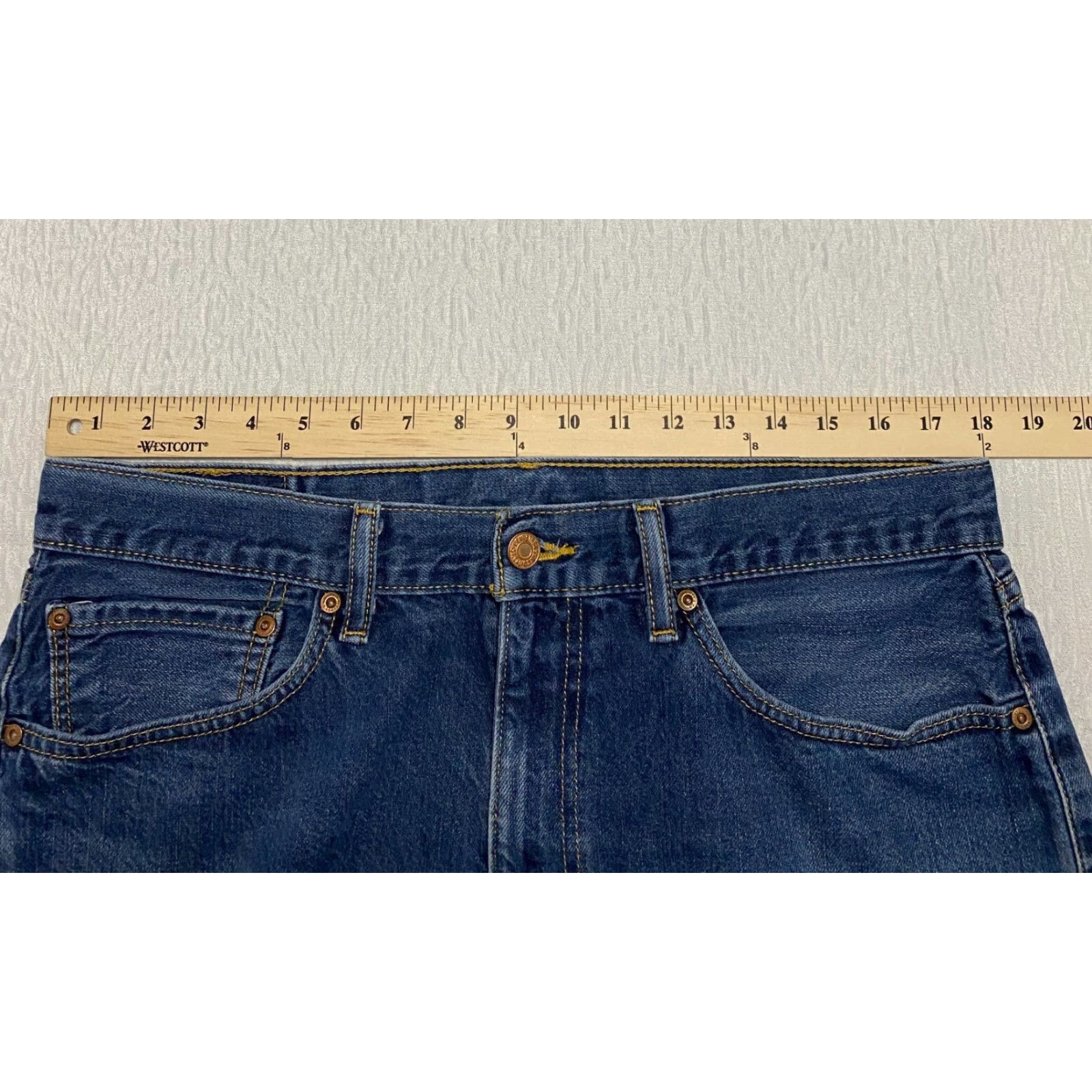 Levi's VINTAGE Levi's 505 Regular Jeans Mens 36 Blue 90s Grunge Distressed Medium Wash 5-Pocket Mens Clothing Size US 36 / EU 52 - 5 Thumbnail