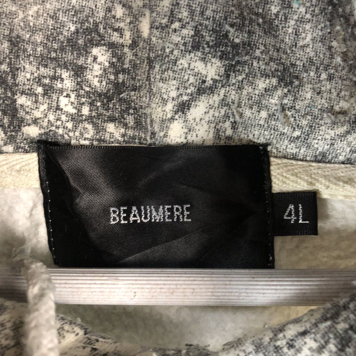 Japanese Brand Beamere White camo ripped sweatshirt Hoodie #A2031 Size US XL / EU 56 / 4 - 11 Thumbnail