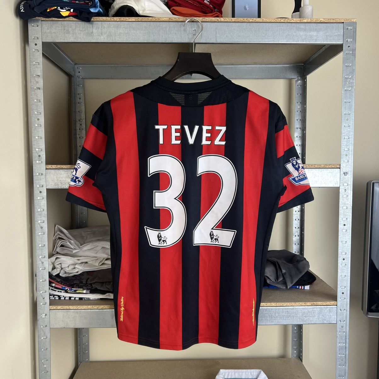 Umbro Rare! Carlos Tevez 32 Umbro Manchester City 00s Jersey Size US M / EU 48-50 / 2 - 1 Thumbnail