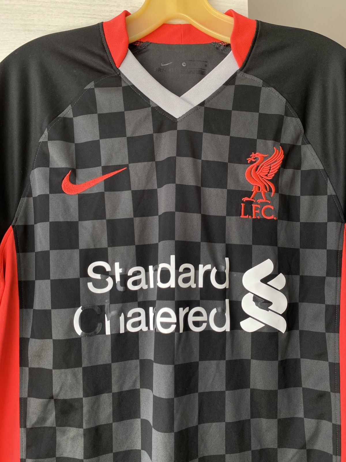 Nike Liverpool FC Nike Black Checkered Jersey Size M Size US M / EU 48-50 / 2 - 2 Thumbnail
