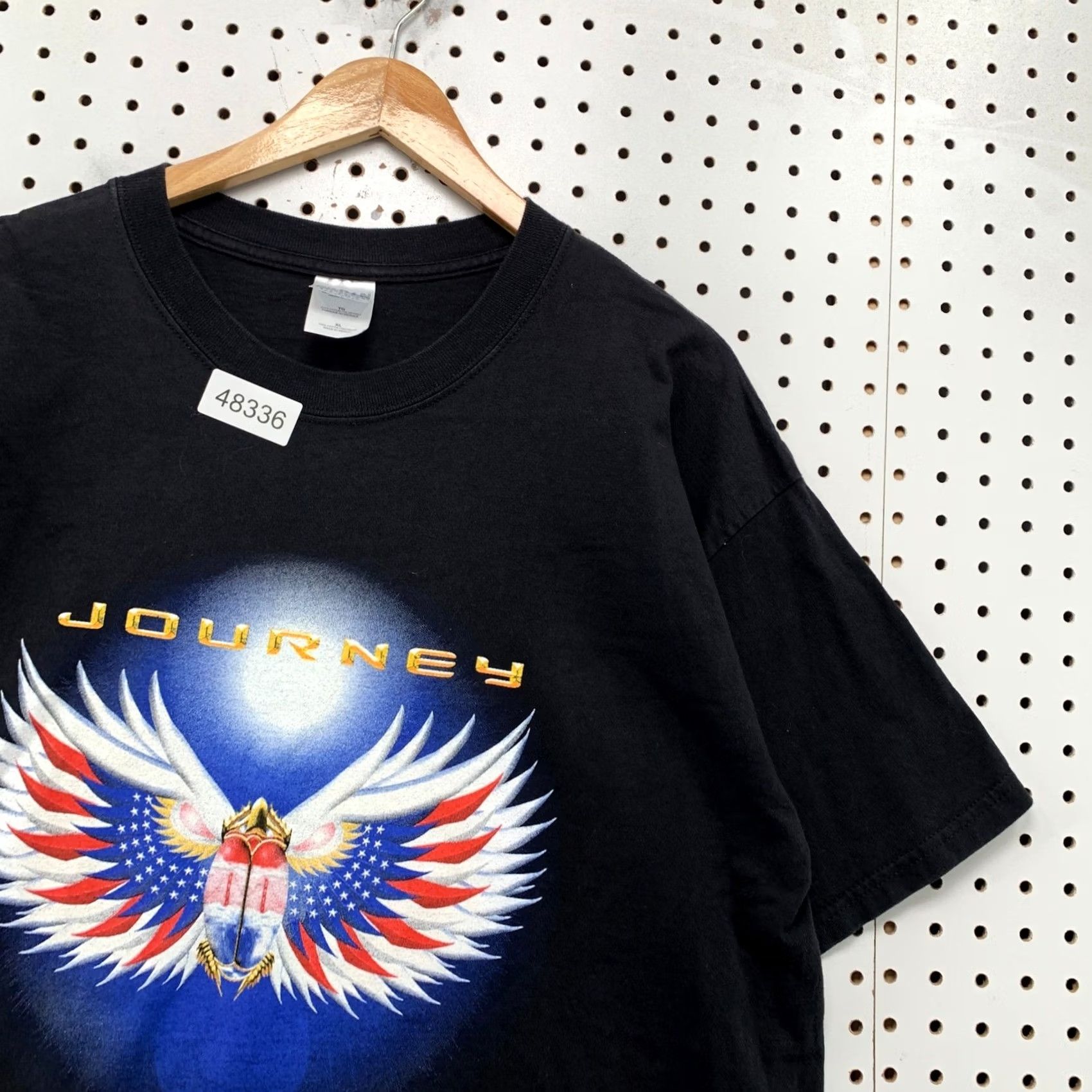 Gildan VINTAGE Journey Summer Tour 03 Band T-Shirt Mens XL Black Winged Scarab Graphic Mens XL Black Battle-ready Graphic Print Tour Cities Back Size US XL / EU 56 / 4 - 6 Thumbnail
