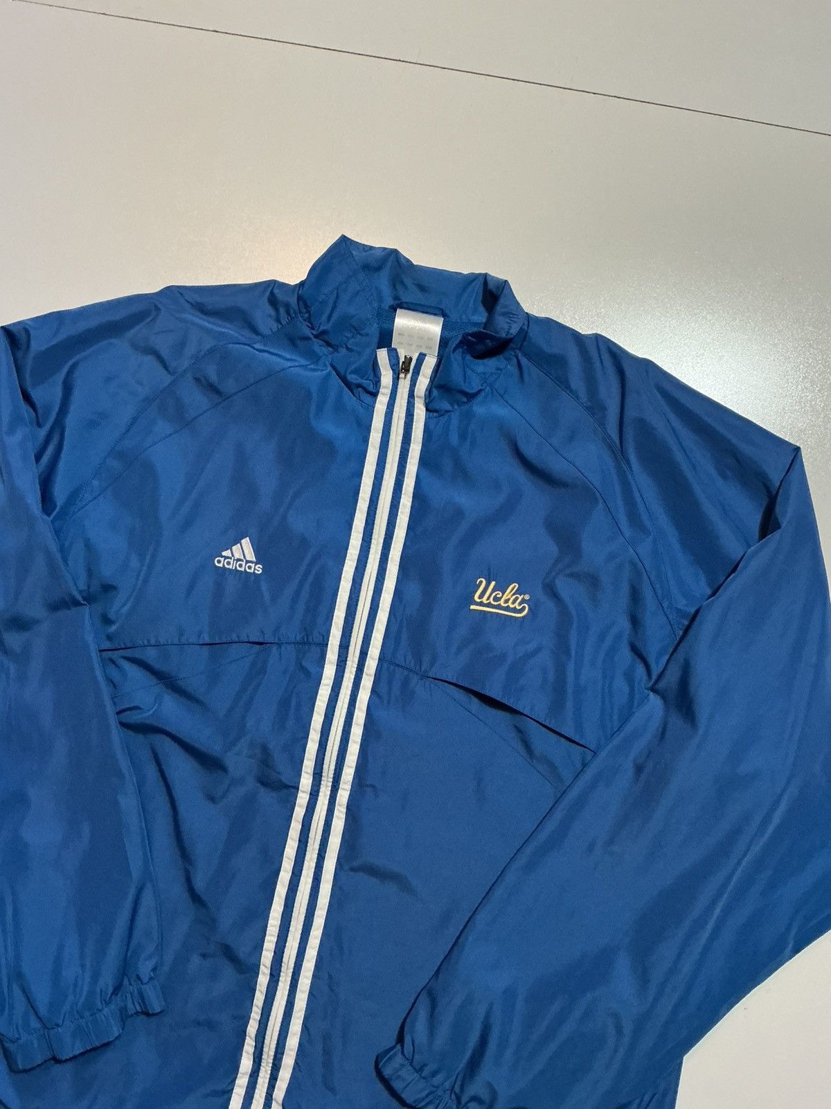 Adidas Adidas Climalite UCLA Bruins Sideline Windbreaker Zip Jacket Size US XL / EU 56 / 4 - 3 Thumbnail