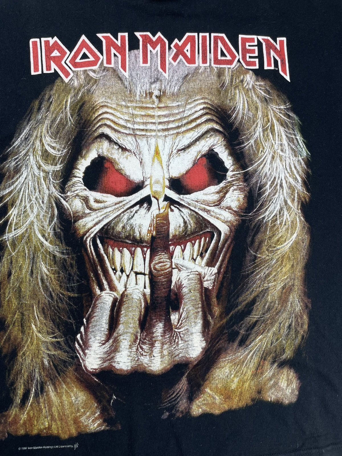 Band Tees × Iron Maiden × Vintage 1997 Vintage Iron Maiden Finger Rock Tee T-Shirt Size US M / EU 48-50 / 2 - 3 Thumbnail