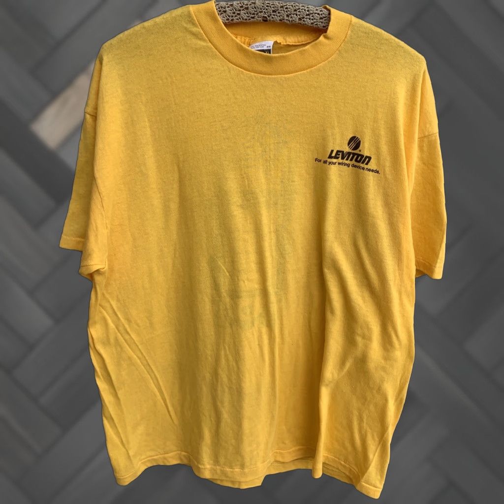 Vintage VINTAGE Levitron TOUCH OF GOLD T Shirt 2XL Yellow California Short Sleeve Crew Neck Mens US 1980s CED Victorville Logo Graphic Size US XXL / EU 58 / 5 - 1 Thumbnail