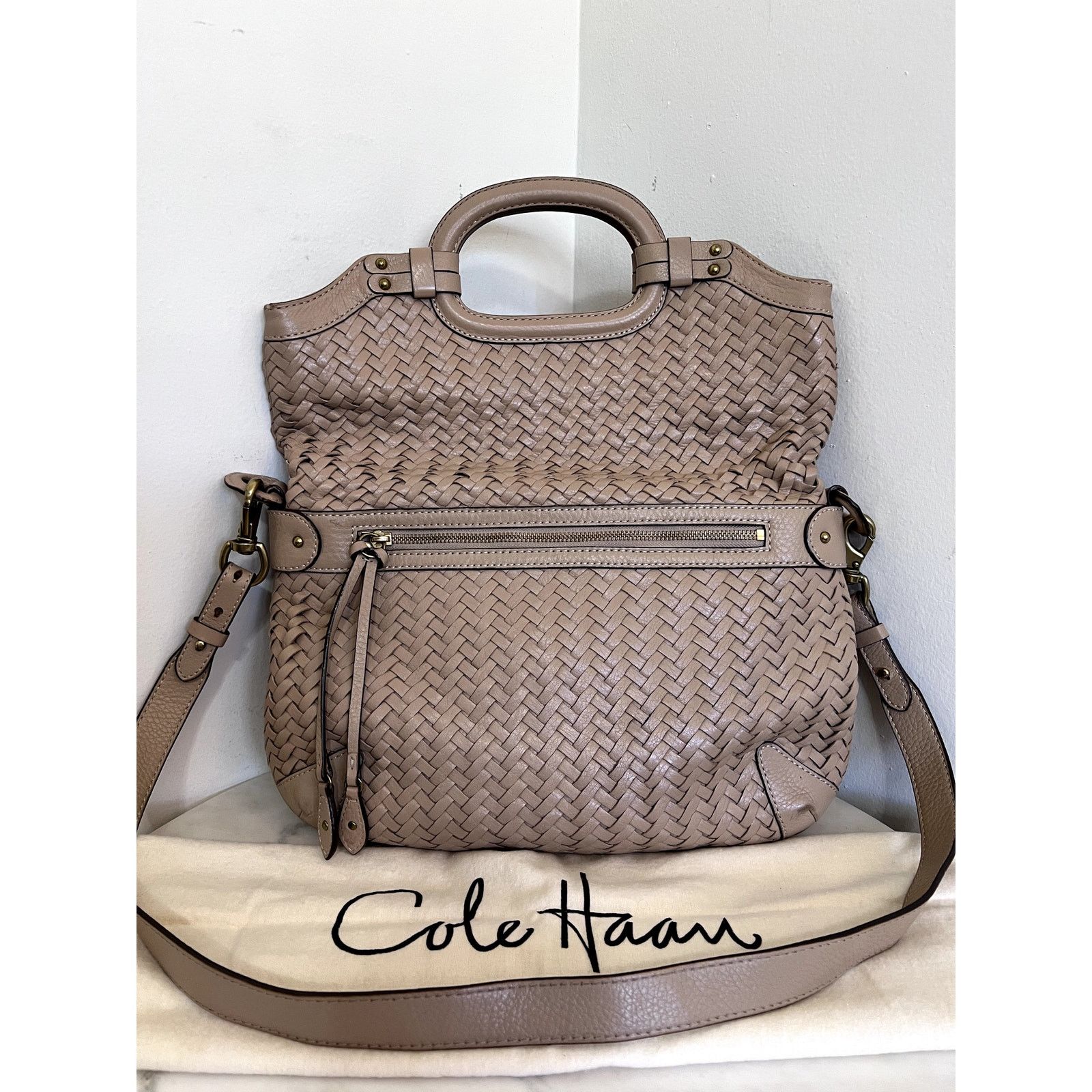 Cole Haan RARE 2006-07 Cole Haan VILLAGE WEAVE Flap Tote Taupe Bag Size ONE SIZE - 4 Thumbnail