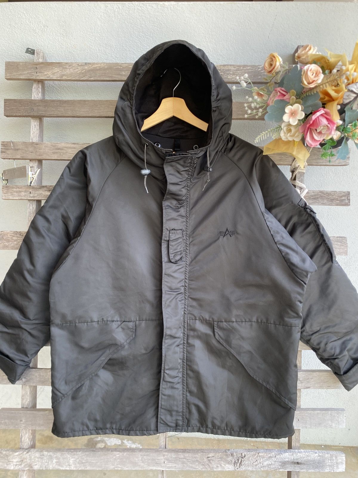 Alpha Industries Alpha Industries Hooded Puffer Jacket Minimal Logo, Boxy Fit Size US XL / EU 56 / 4 - 4 Thumbnail