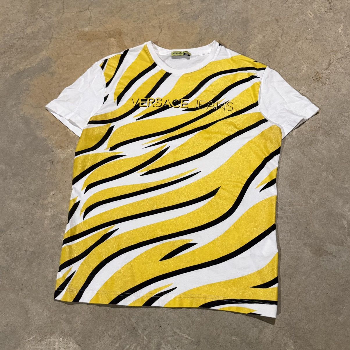 Versace Jeans Couture Versace Jeans Zebra Stripe Graphic Logo Tee Size US M / EU 48-50 / 2 - 2 Thumbnail