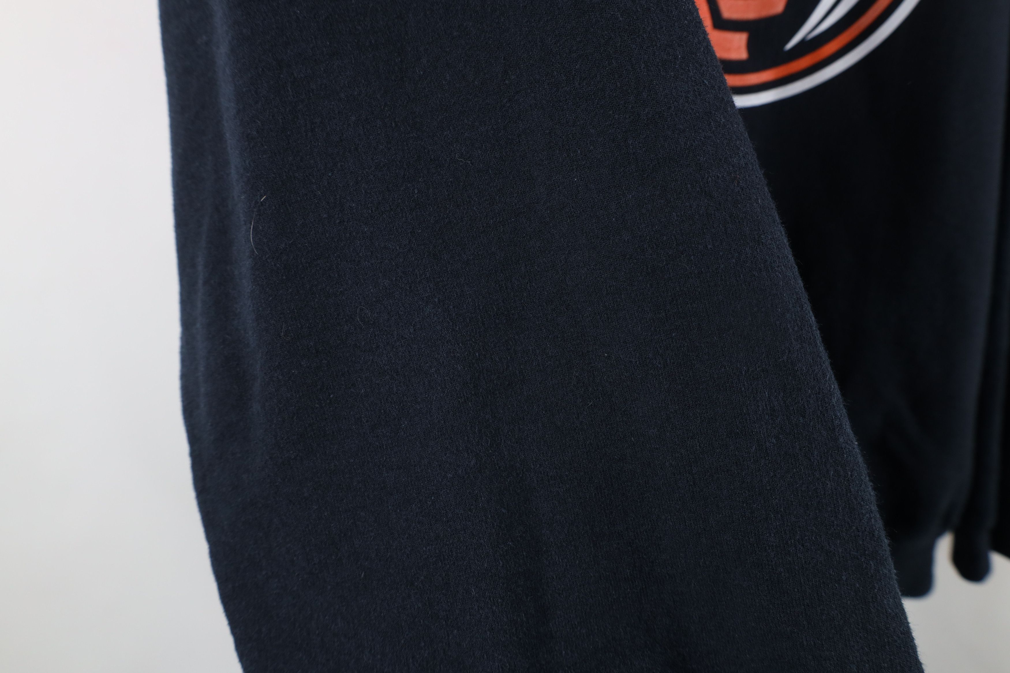 Vintage Vintage Charlotte Basketball Crewneck Sweatshirt Black Size US XL / EU 56 / 4 - 5 Thumbnail