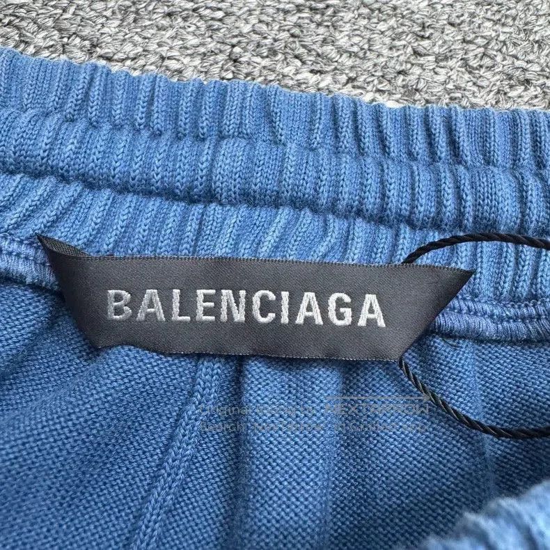 Balenciaga Balenciaga Flame Double Ring Embroidered Shorts. Size US 26 / EU 42 - 3 Thumbnail