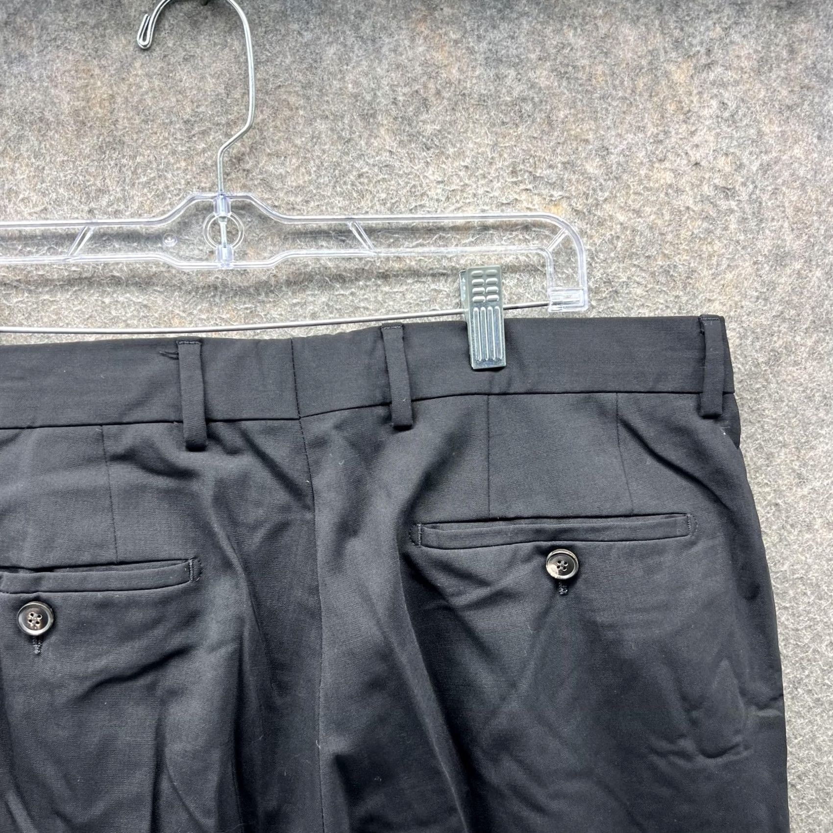 Hugo Boss HUGO BOSS Pants Mens 36R Black Jeffery US Dress Slacks Flat Front Office Regular Waist 42in Straight Leg Bagged-Preowned Mens Size US 36 / EU 52 - 7 Thumbnail
