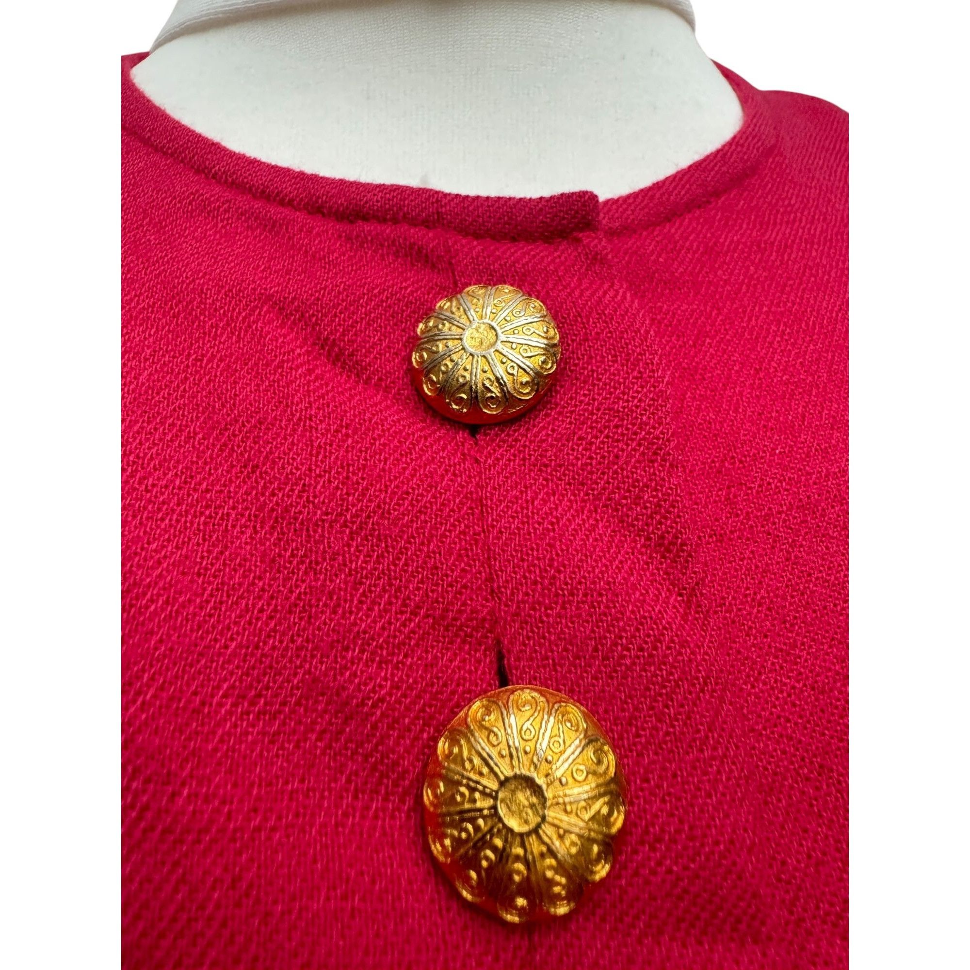 Yves Saint Laurent Vintage Pink Wool Cardigan with Gold Buttons Size M / US 6-8 / IT 42-44 - 4 Thumbnail
