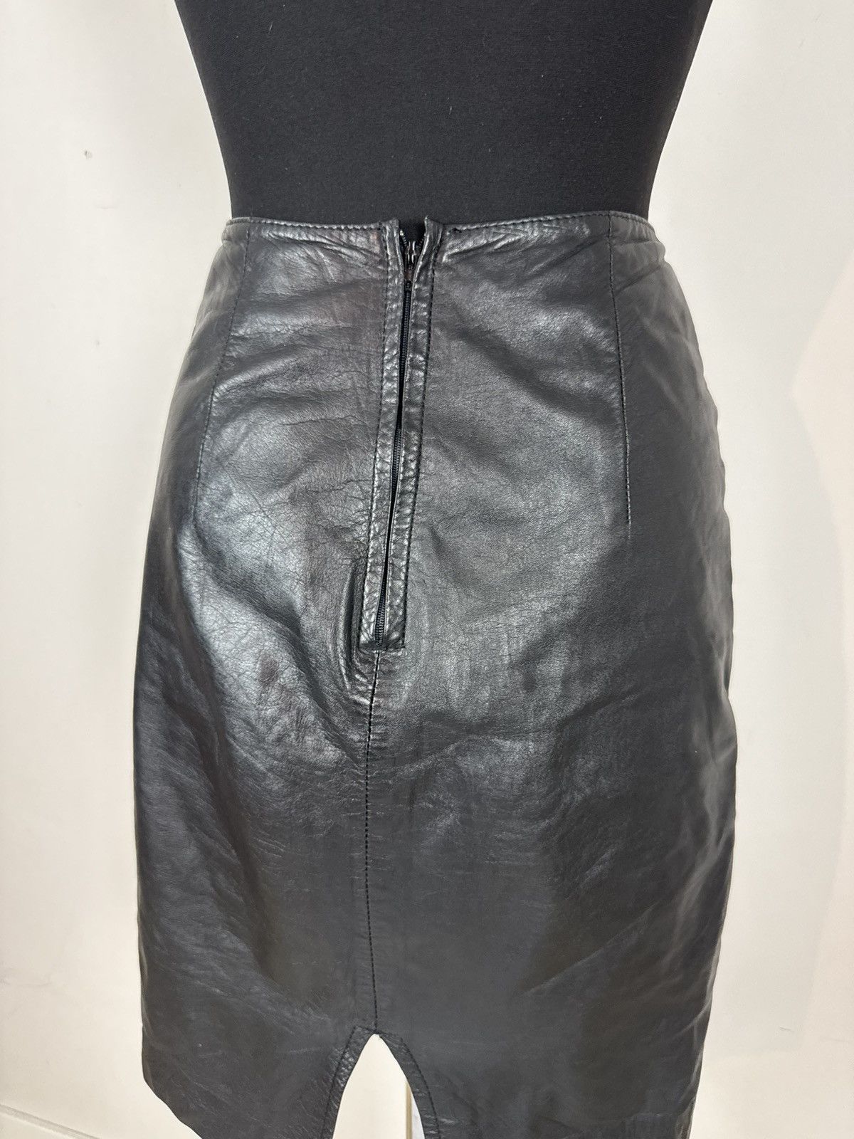 Wilsons Leather 100% Leather High-waisted Pencil Skirt s / 36 Size 27" / US 4 / IT 40 - 4 Thumbnail