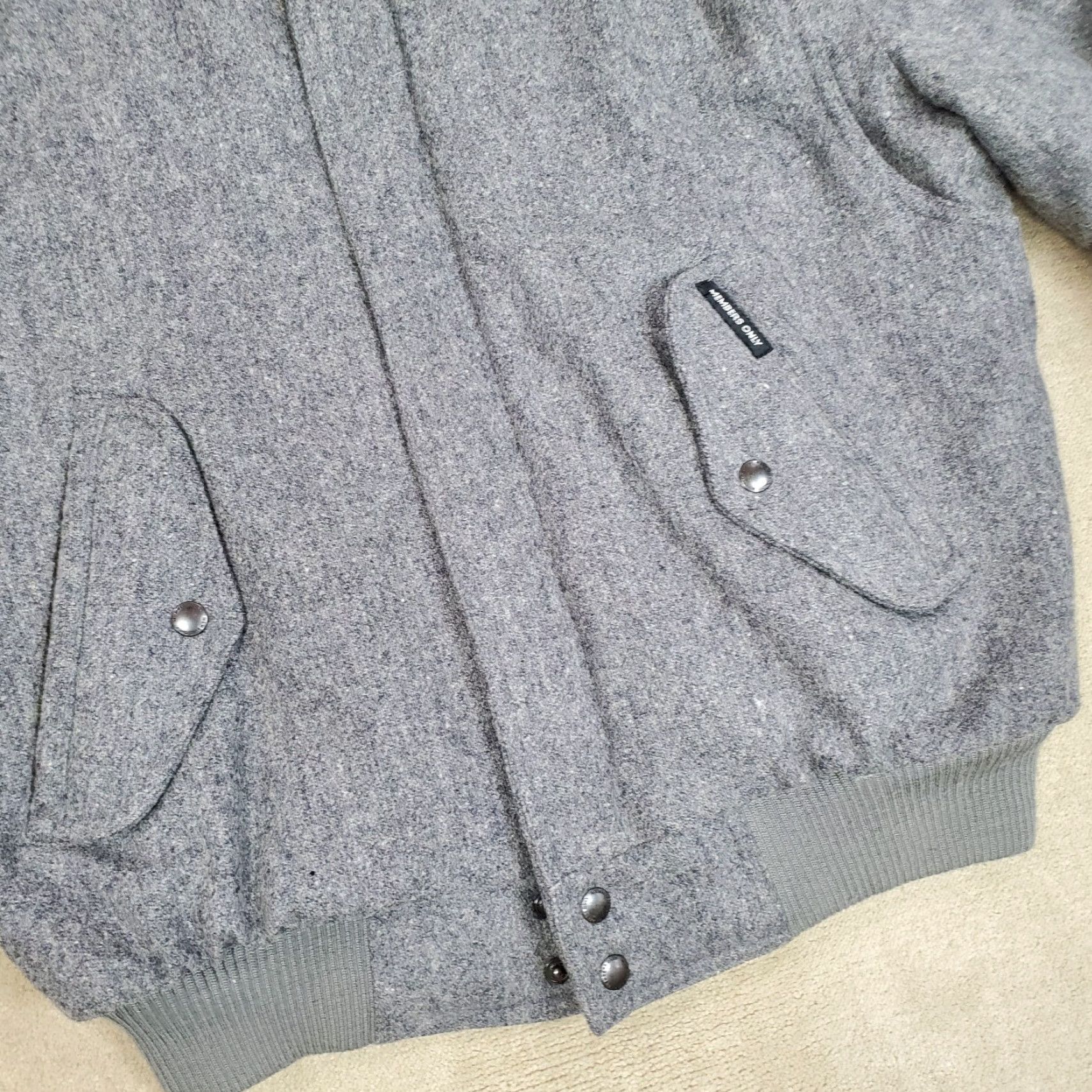 Members Only VINTAGE Members Only Jacket Mens 42 Gray Wool Bomber Coat Lined Outdoors Casual Adult Size 42 Gray Logo Pockets Size US XS / EU 42 / 0 - 3 Thumbnail