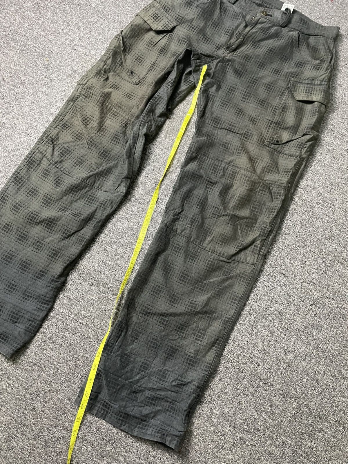 Japanese Brand × Vintage CLOVER Brand Poly-Cotton Cargo Pants (101) Size US 35 - 6 Thumbnail