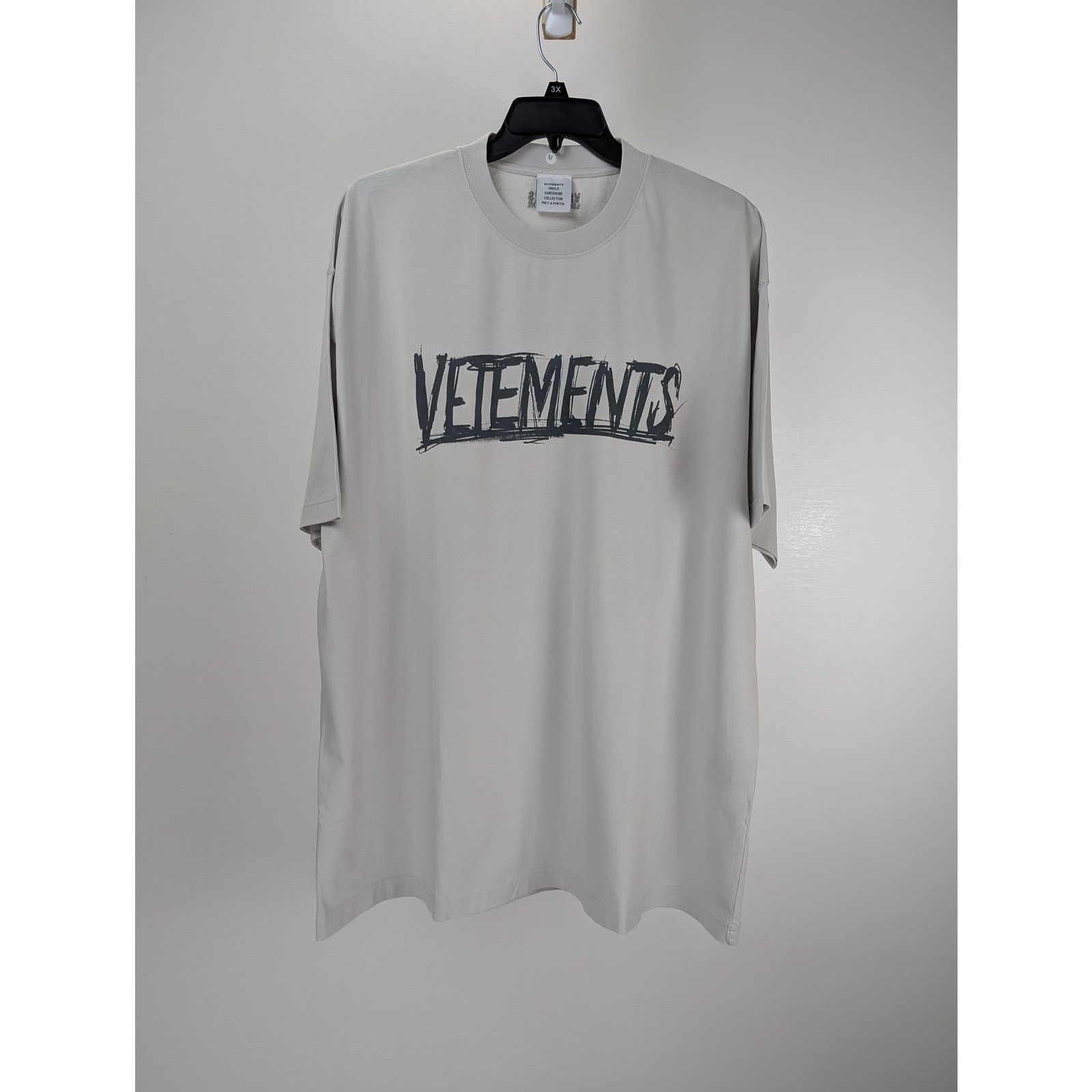 Vetements o1rshd1 Q:2 / Logo Short Sleeve T-Shirt in Grey Size US XS / EU 42 / 0 - 1 Thumbnail