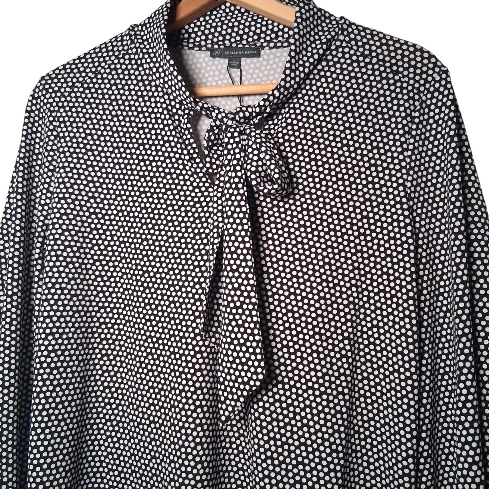 Adrianna Papell Adrianna Papell Blouse Large Black White Polka Dot Tie Neck Stretch NEW Size L / US 10 / IT 46 - 2 Thumbnail
