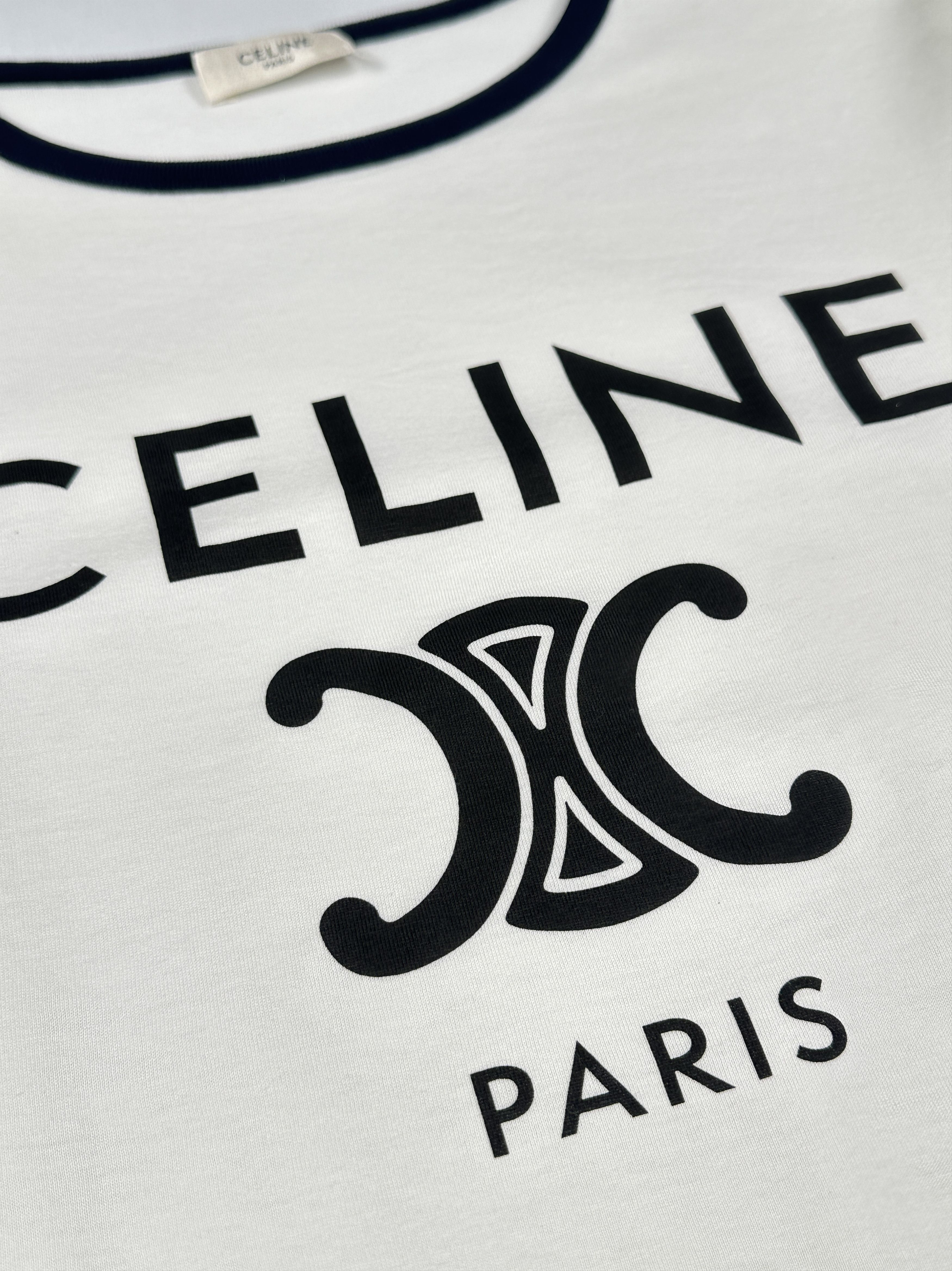 Celine Paris Triomphe Print T-Shirt Size S / US 4 / IT 40 - 7 Thumbnail