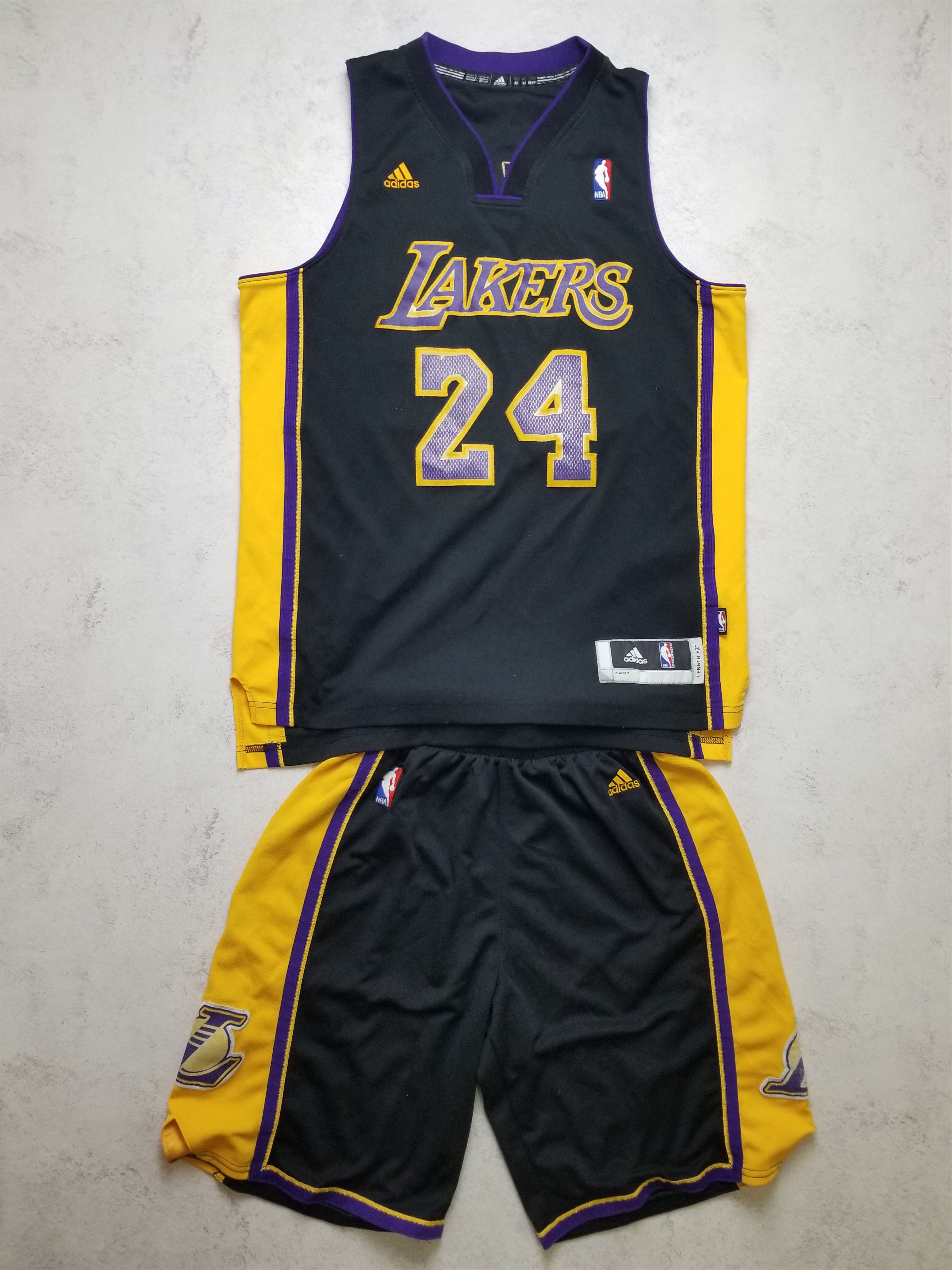 Adidas LA Lakers #24 Kobe Bryant Hollywood Nights Kit Jersey Shorts Size US M / EU 48-50 / 2 - 1 Thumbnail