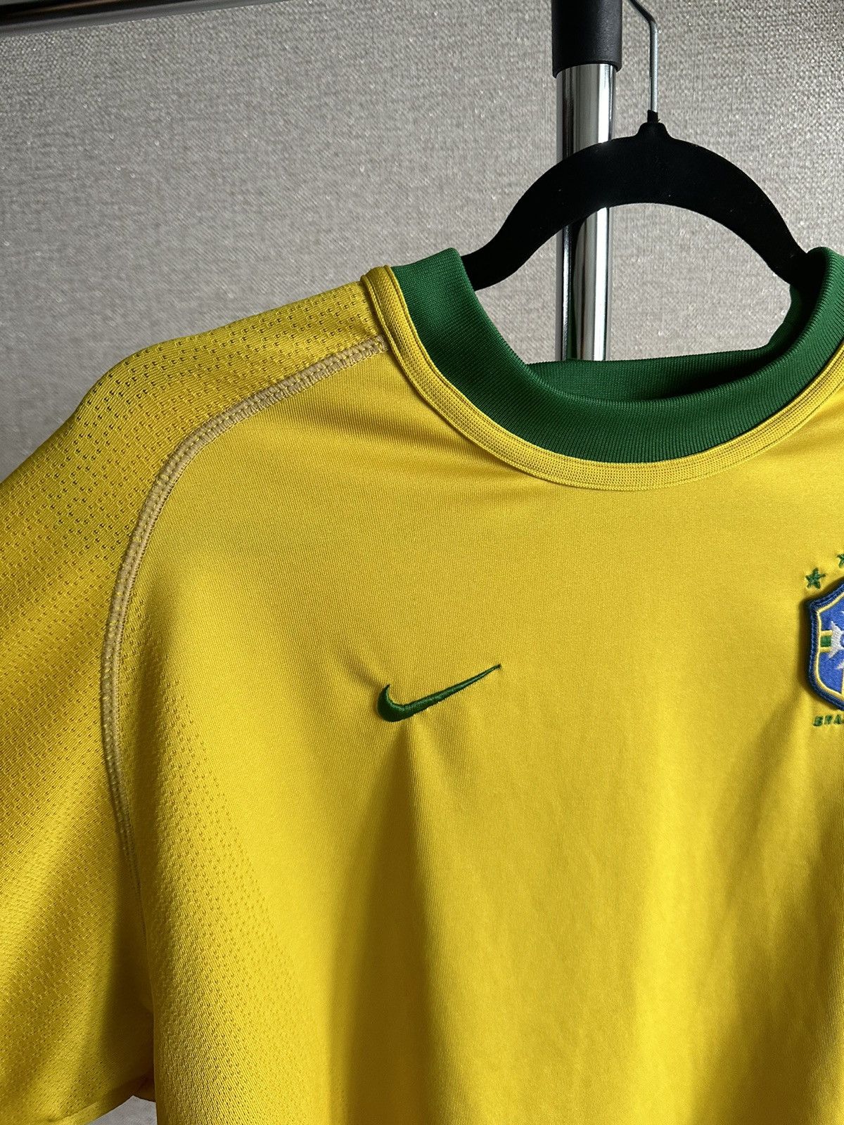 Nike 2000 Nike Brazil Vintage Home Soccer Jersey Size US L / EU 52-54 / 3 - 3 Thumbnail