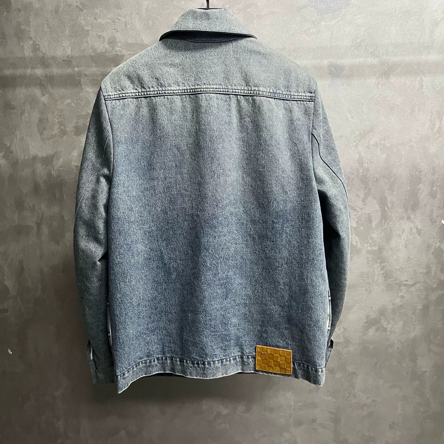 Louis Vuitton Louis Vuitton Blue Logo Denim Jacket Size US M / EU 48-50 / 2 - 6 Thumbnail