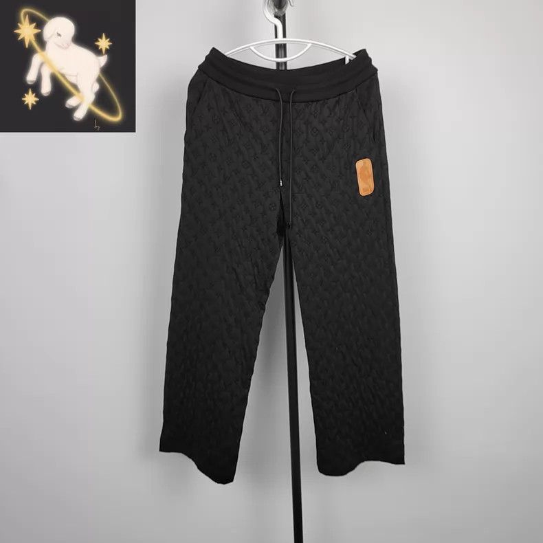 Louis Vuitton Louis Vuitton size m NBA black jacquard printed leather log Size US 28 / EU 44 - 1 Thumbnail