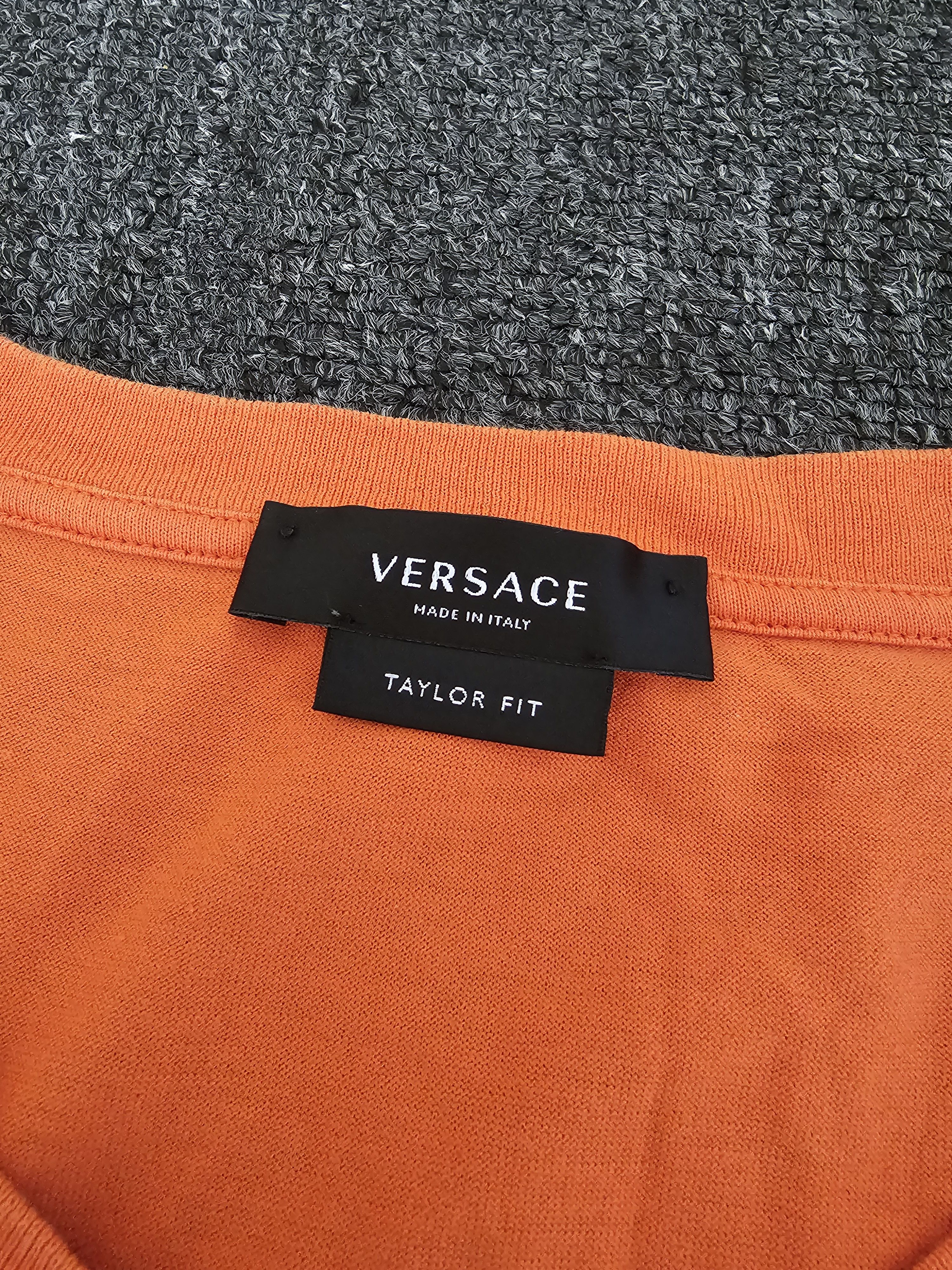 Versace Versace unisex diamonds T-shirts size S like new Size US S / EU 44-46 / 1 - 3 Thumbnail