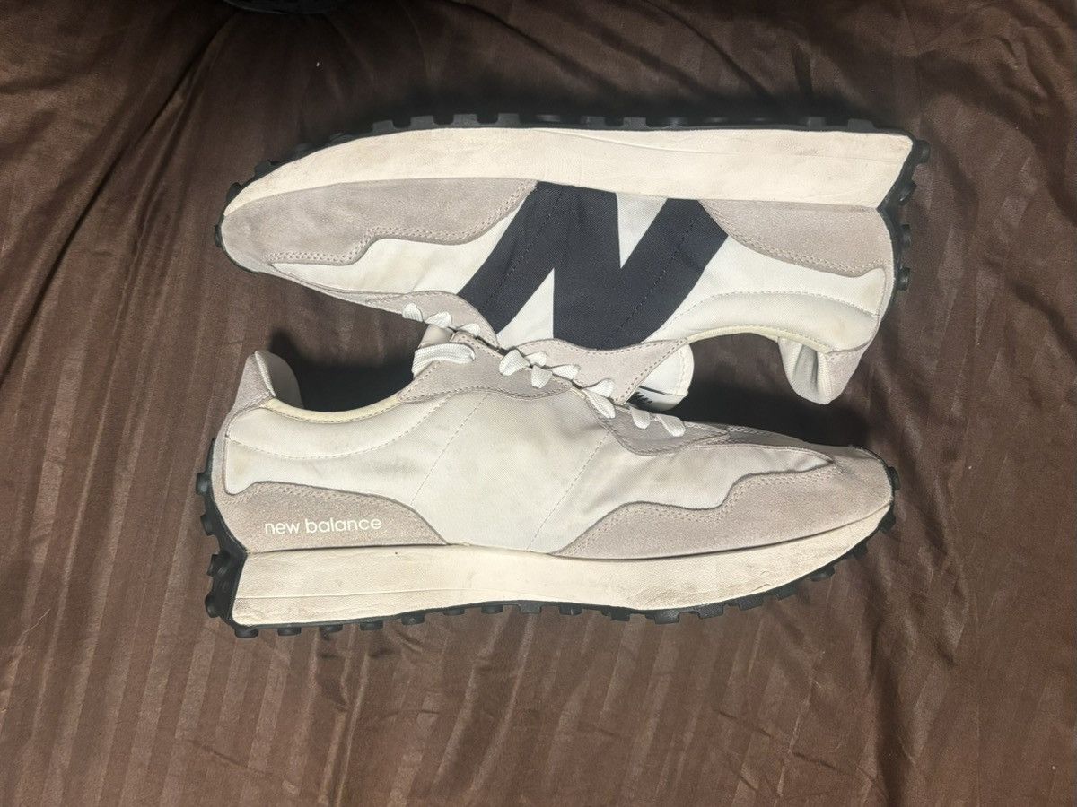 New Balance Men's New Balance 327 Sea Salt White Black Athletic 11.5 Size US 11.5 / EU 44-45 - 7 Thumbnail