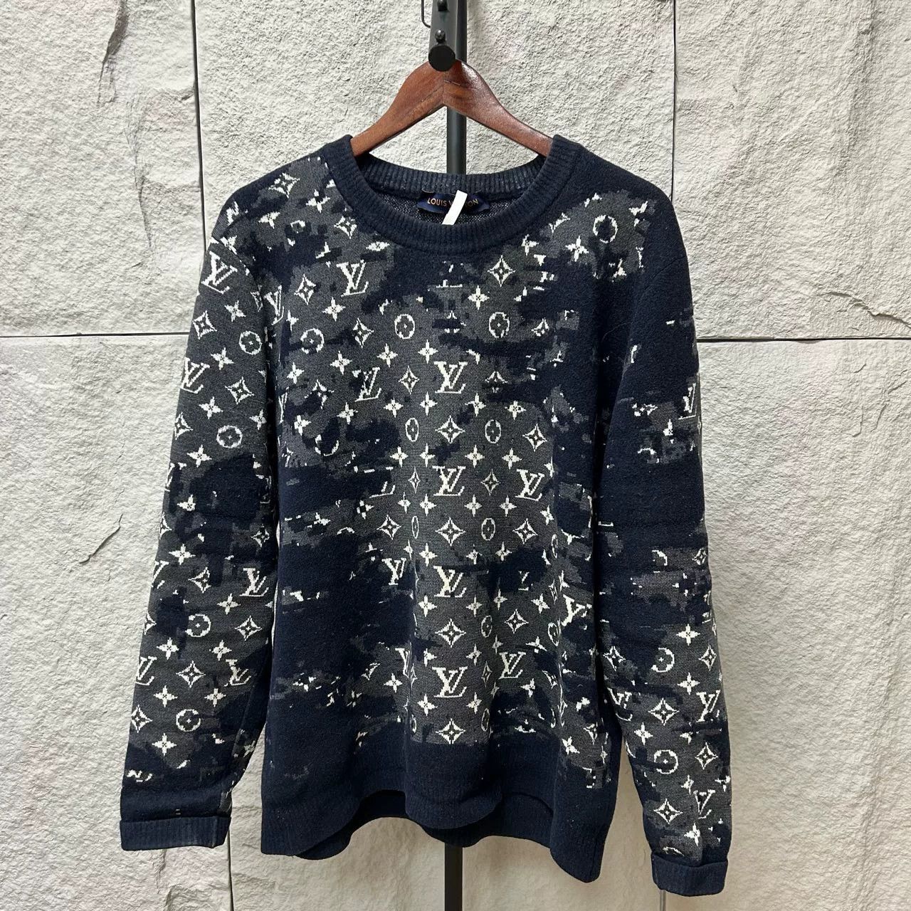 Louis Vuitton LV Tapestry Print Rendered Sweater XXL Size US XXL / EU 58 / 5 - 1 Thumbnail