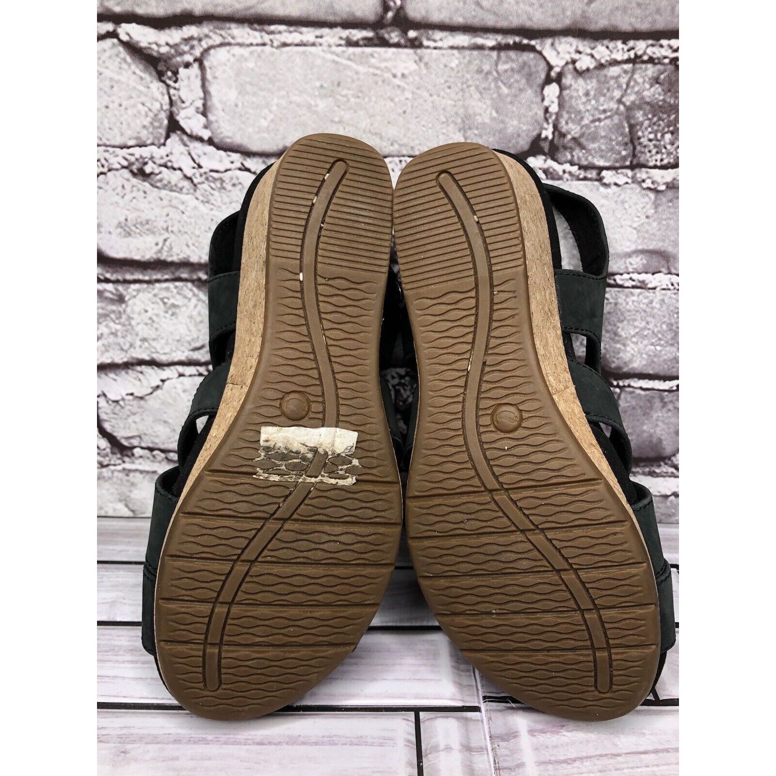 Clarks Clarks Unstructured Black Leather Criss Cross Strap Cork Wed Size US 7 / IT 37 - 19 Thumbnail