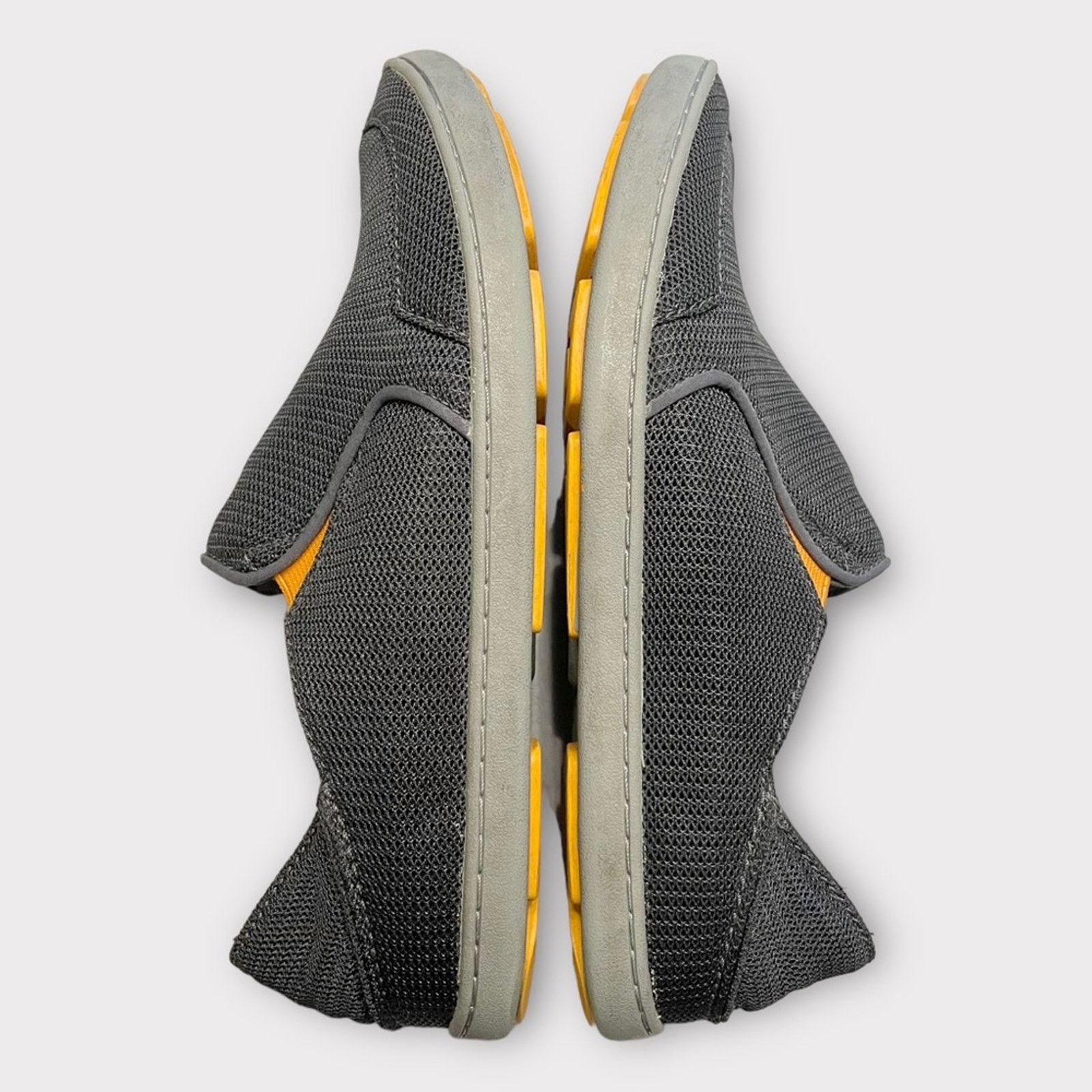 Olukai OLUKAI mens nohea mesh slip-on shoes gray & orange Size US 8 / EU 41 - 5 Thumbnail