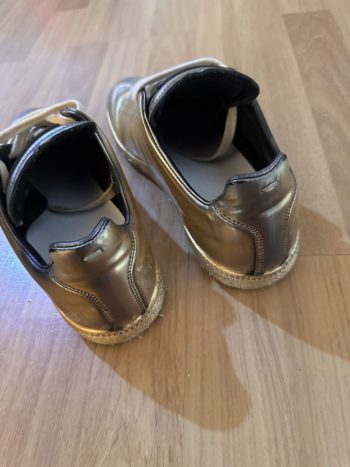 Maison Margiela Maison Margiela GAT Gold Ombre Limited Edition Size US 8 / EU 41 - 9 Thumbnail