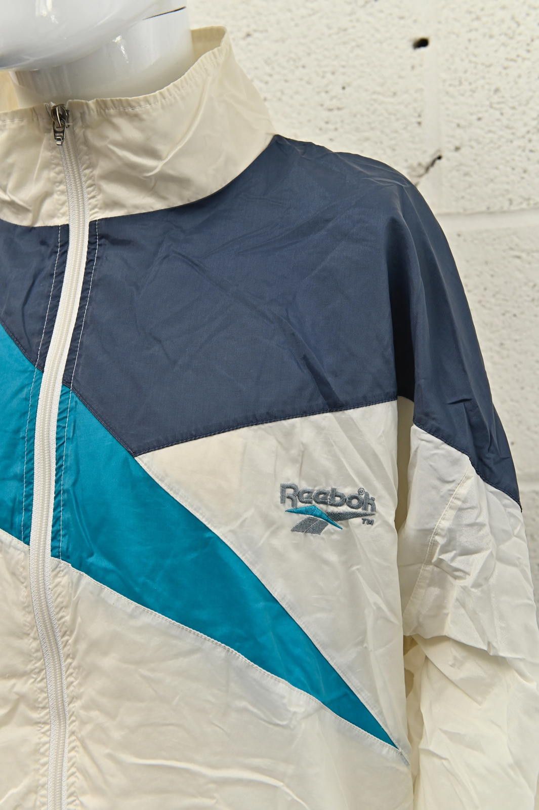 Reebok Reebok Cream Vintage Windbreaker Jacket Mens Size XL Size US XL / EU 56 / 4 - 6 Thumbnail
