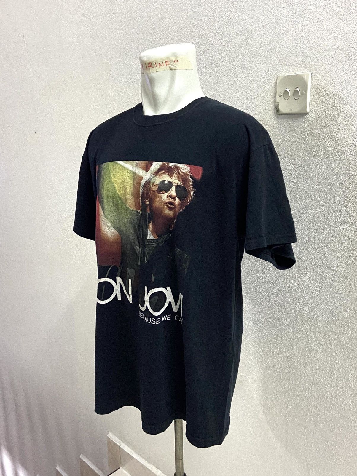 Band Tees BON JOVI AUSTRALIA TOUR 2013 TEE Size US XL / EU 56 / 4 - 5 Thumbnail