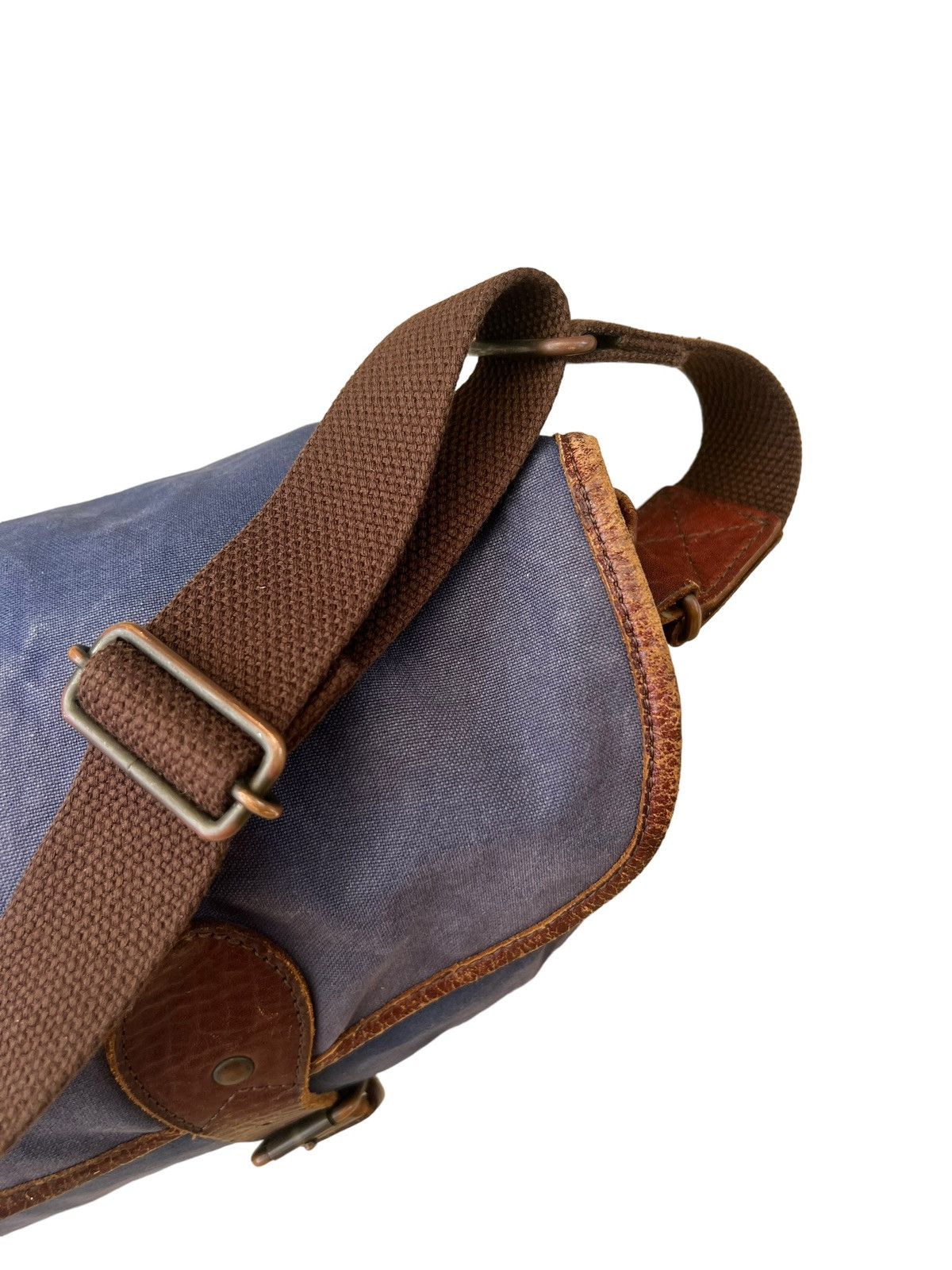 Japanese Brand Butler Verner Sails Japan Sun Faded Waxed Messenger Bag Size ONE SIZE - 15 Thumbnail