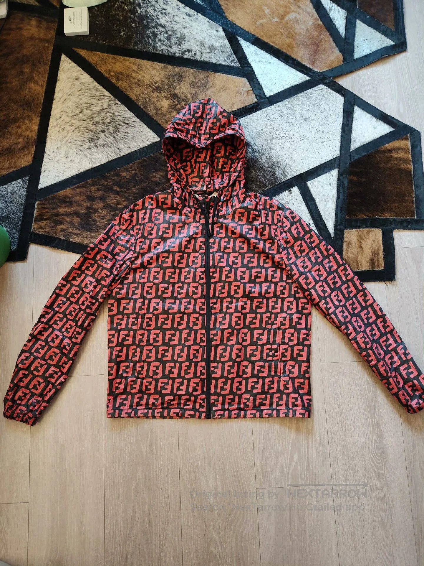 Fendi fendi logo hoodie jacket in red and black. Size US M / EU 48-50 / 2 - 1 Thumbnail
