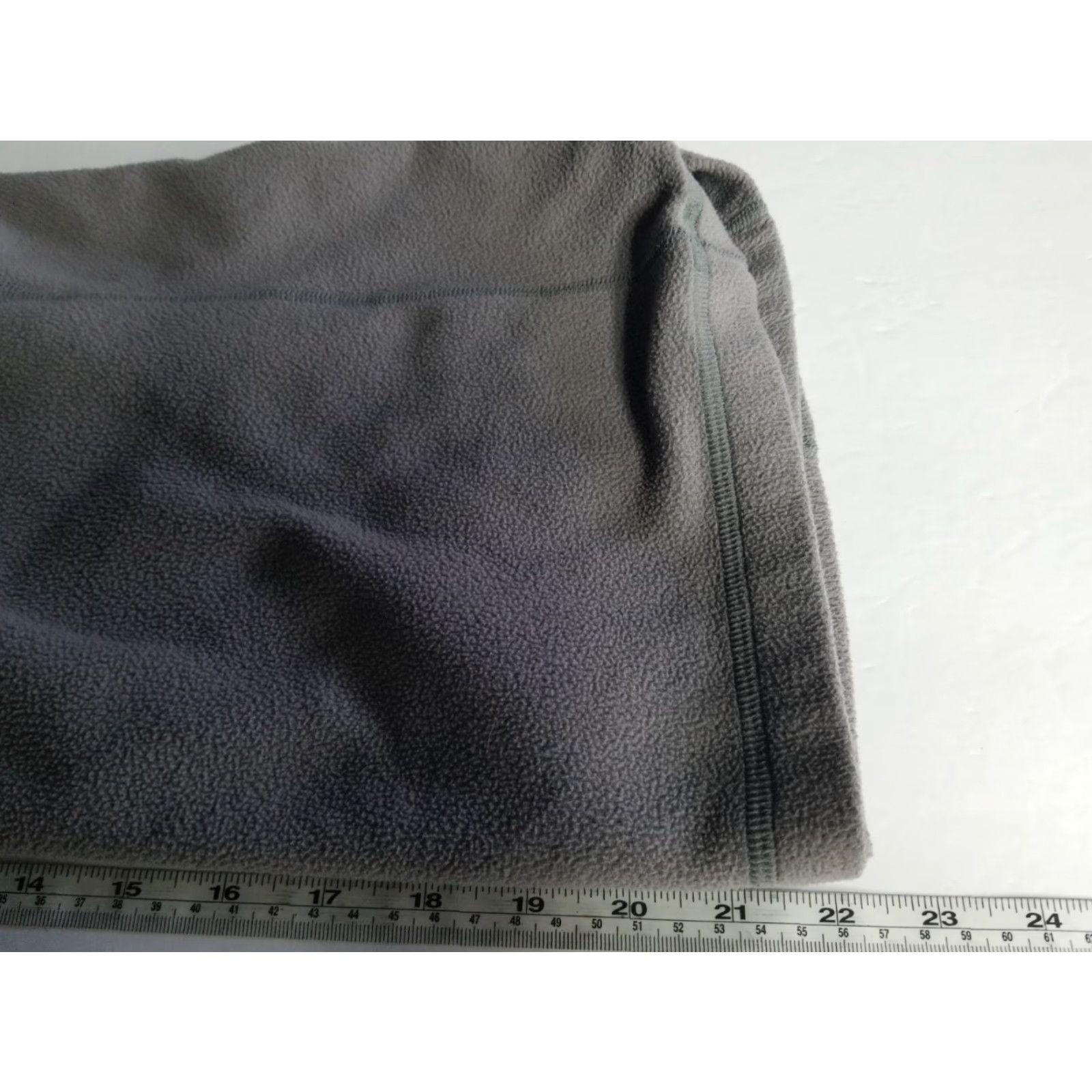 Patagonia VINTAGE Patagonia Worn Wear Small 1/4 Zip Fleece Gray Logo Womens Shirt S Gray Logo 1/4 Zip Fleece Women Size S / US 4 / IT 40 - 6 Thumbnail