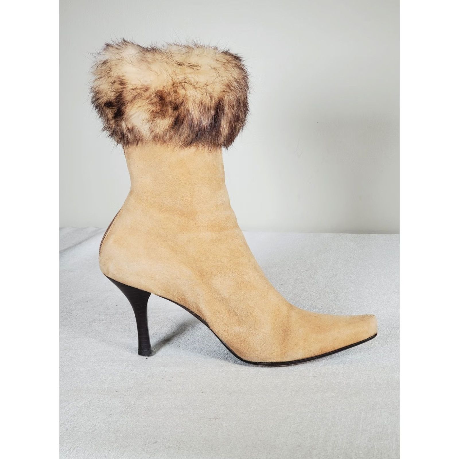 Vintage Arturo Chiang Suede Rabbit Fur Trim Back Zip Ankle Boots Snip Toe Women's US 7.5 Size US 8 / IT 38 - 4 Thumbnail