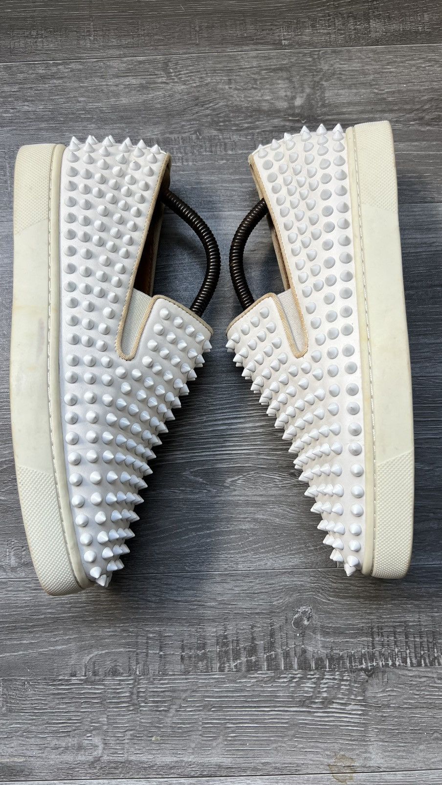 Christian Louboutin Christian Louboutin Men's Roller Boat Spiked Sneakers Size US 6 / EU 39 - 2 Thumbnail