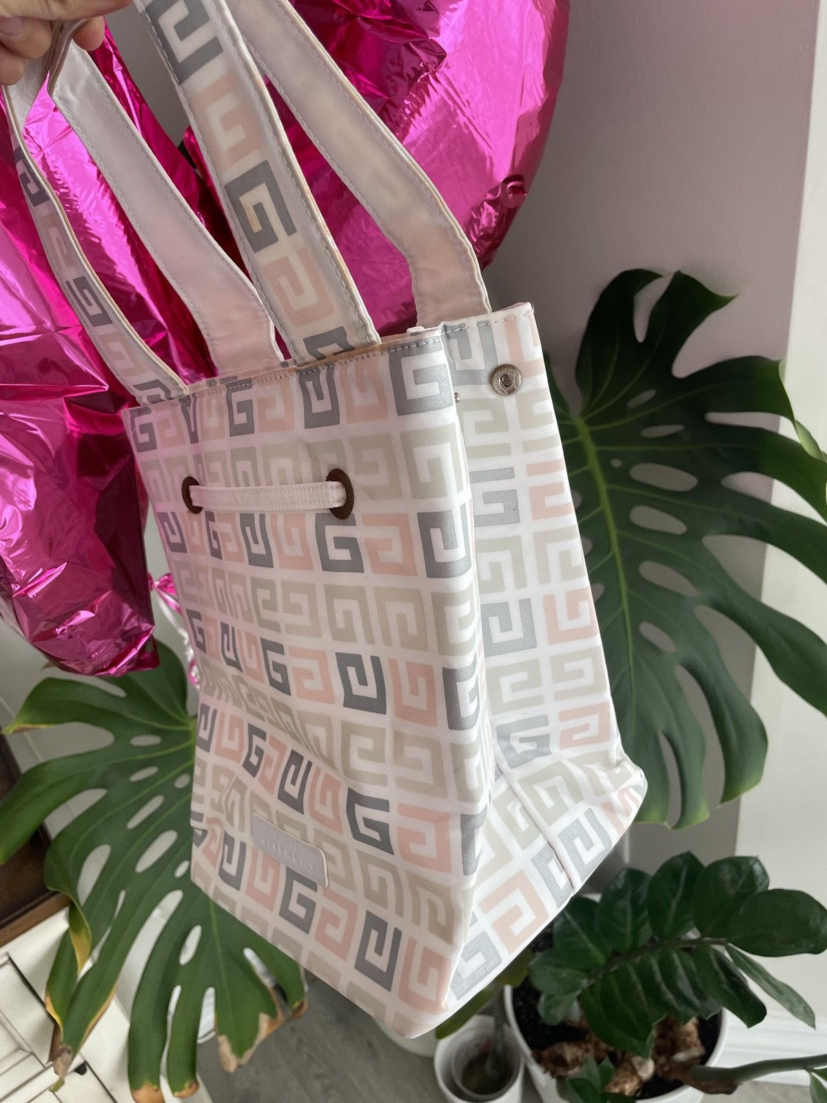 Designer × Givenchy × Vintage Vintage Givenchy Canvas Bag Tote Perfume White Shoulder Whit Size ONE SIZE - 9 Thumbnail