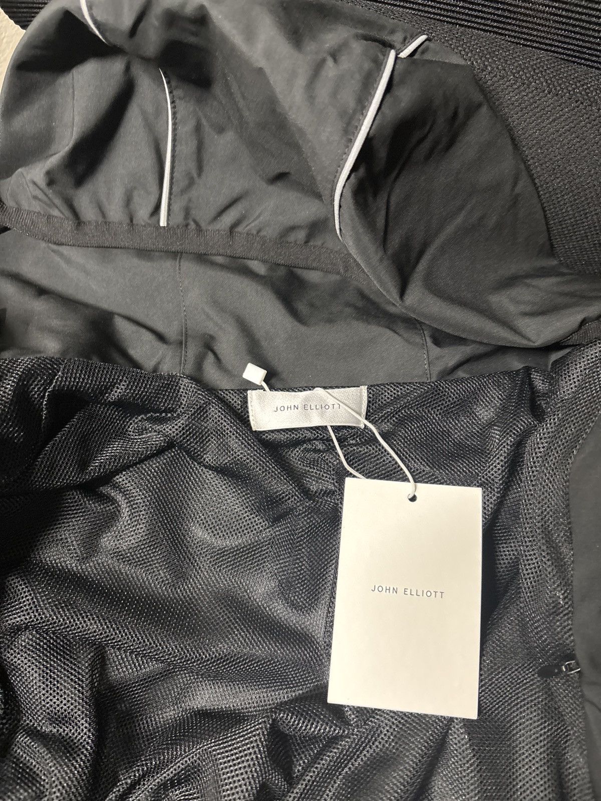 John Elliott John Elliot panelled Nylon Anorak (Black) - Size M - New Size US M / EU 48-50 / 2 - 8 Thumbnail