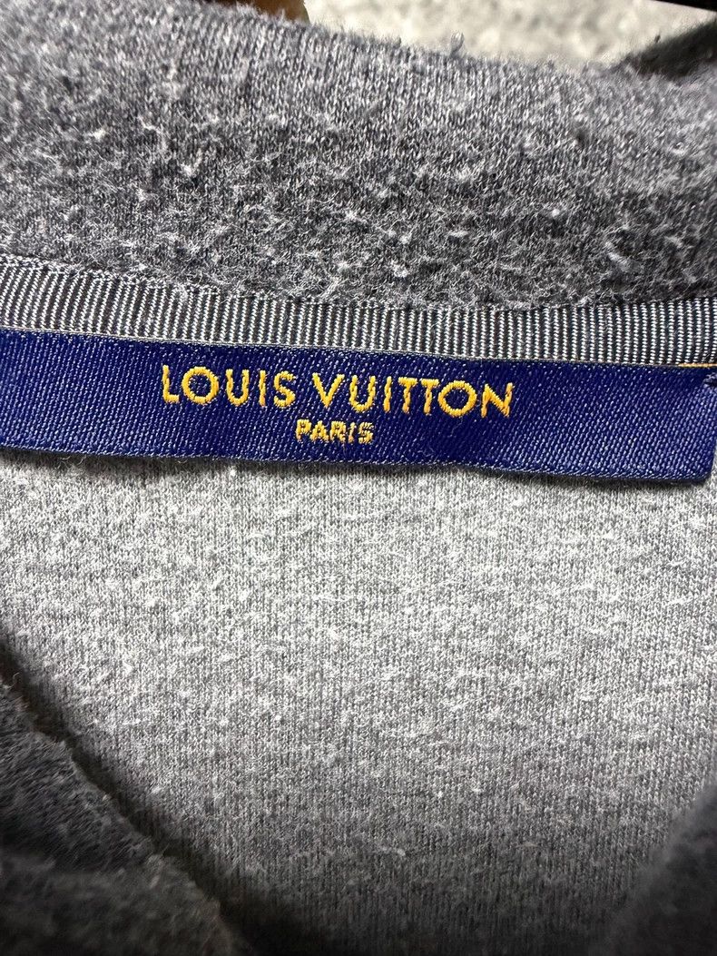 Louis Vuitton Louis Vuitton Gray Zip Jacket Size US S / EU 44-46 / 1 - 3 Thumbnail