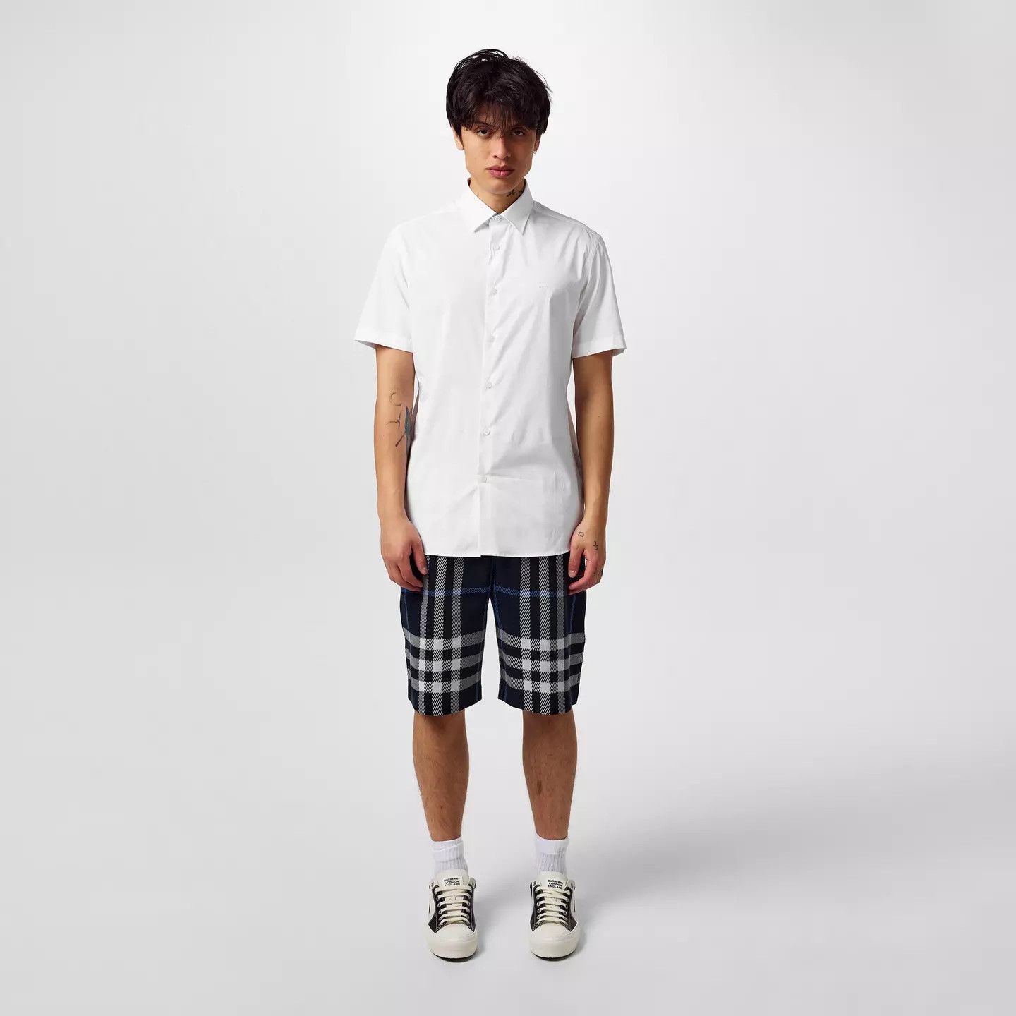 Burberry o1g2r1mq0426 Embroidered Sherfield Ekd Button Shirt in White Size US L / EU 52-54 / 3 - 4 Thumbnail