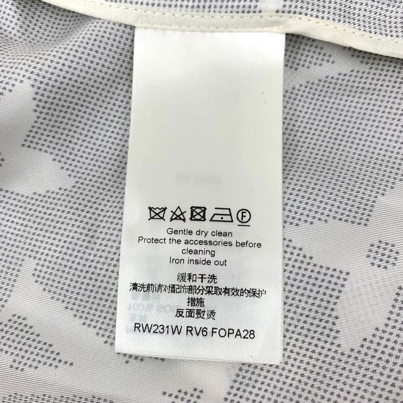 Louis Vuitton Louis Vuitton 23 grey logo print full print mulberry silk Size 33" - 7 Thumbnail