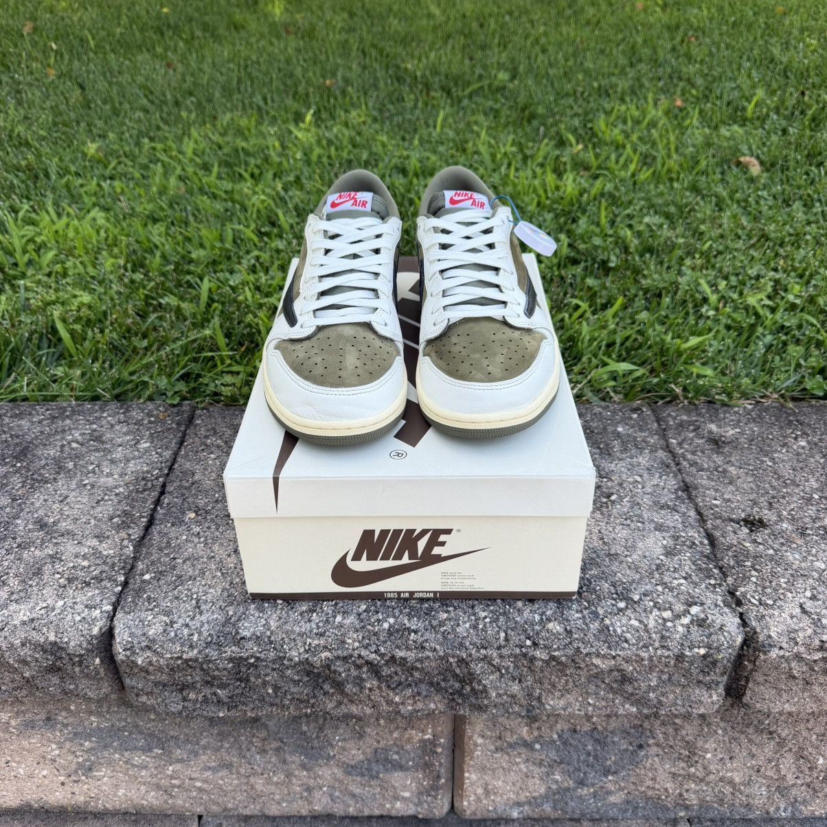 Nike × Off-White Nike x Travis Scott Air Jordan 1 Low ‘Medium Olive’ Size 10 Size US 10 / EU 43 - 4 Thumbnail