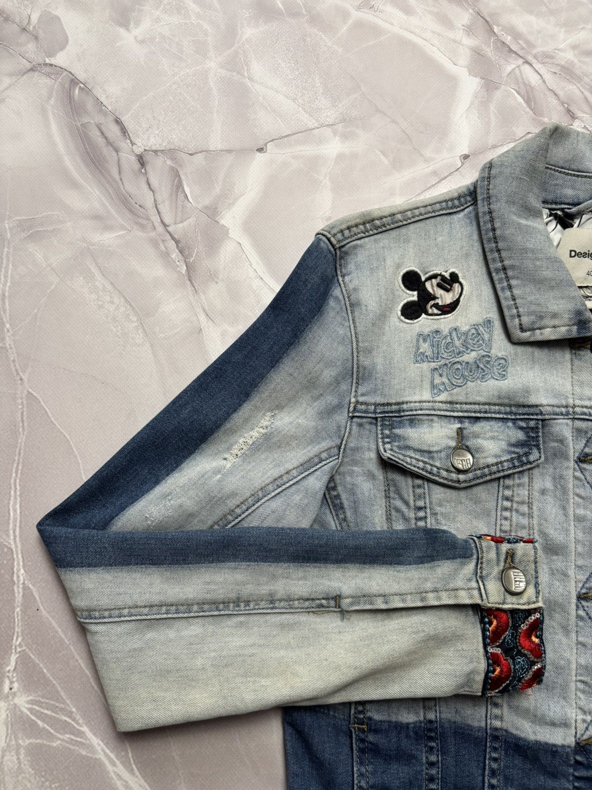 Desigual DESIGUAL DISNEY MICKEY MOUSE Denim Jacket Distressed Size M / US 6-8 / IT 42-44 - 5 Thumbnail